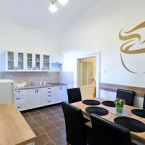 Foter Apartment