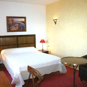 https://le-ponant.hotels-rhonealpes.com